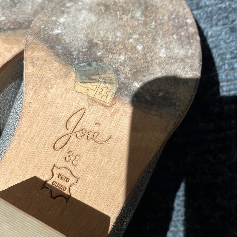 Joie Metallic Bootie size 8 - Picture 4 of 6